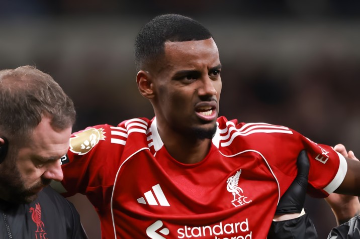 Alexander Isak រងរបួសធ្ងន់ធ្ងរ បង្ខំឲ្យ Liverpool បាត់បង់ខ្សែប្រយុទ្ធសំខាន់រយៈពេលវែង