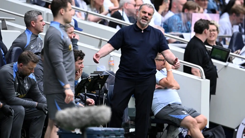 'ខ្ញុំជាអ្នកឈ្នះ!' - លោក Ange Postecoglou បង្ហាញការតវ៉ាការពារកំណត់ត្រាដឹកនាំរបស់ខ្លួនយ៉ាងក្តៅគគុក ខណៈដែលសម្ពាធលើការងាររបស់លោកកើនឡើង បន្ទាប់ពីការចាប់ផ្តើមដ៏អាក្រក់ក្នុងការកាន់តំណែងជាគ្រូបង្វឹក Nottingham Forest