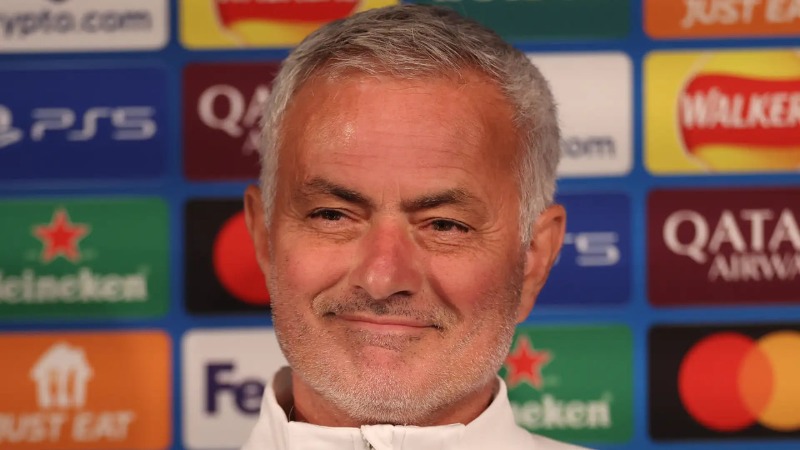 លោក Jose Mourinho បានច្រានចោលពាក្យចចាមអារ៉ាមអំពីការងារនៅក្លិប Newcastle
