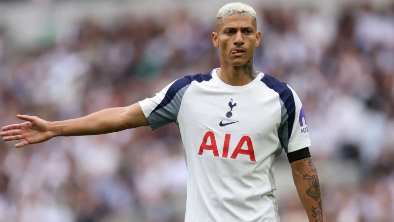Richarlison ខ្សែប្រយុទ្ធរបស់ Tottenham ត្រូវបានគេរាយការណ៍ថា បាន "ផ្តល់ភ្លើងខៀវ" សម្រាប់ការចាកចេញពីក្លិបនៅ ខែមករា