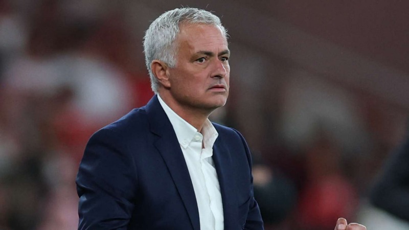 លោក Jose Mourinho អាចនឹងត្រលប់មក Premier League វិញដើម្បីជួយ Wolves