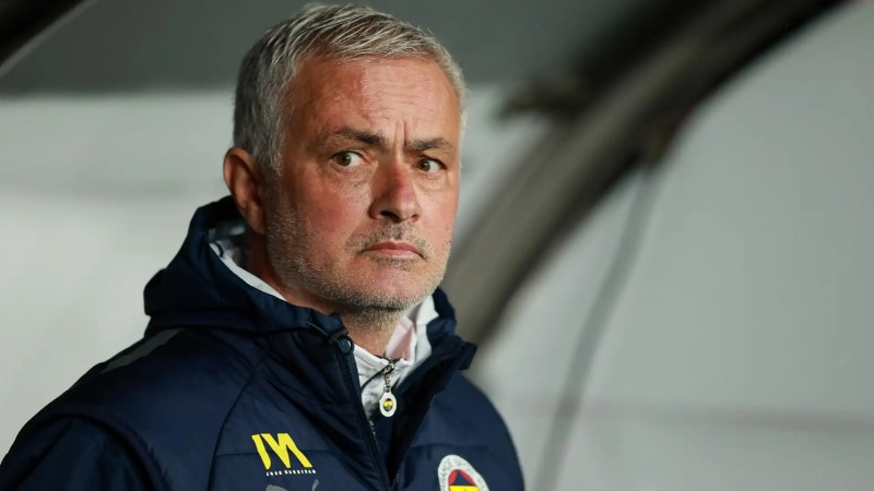 លោក Jose Mourinho ទុកវិក្កយបត្រសណ្ឋាគារតម្លៃ €៧៤៧,០០០ ឱ្យ Fenerbahce បង់