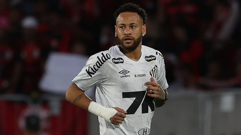 Neymar ត្រៀមបន្តកេរដំណែល Pelé ក្រោយចុះកិច្ចព្រមព្រៀងទិញយីហោ