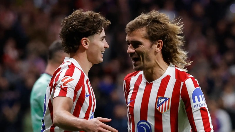 Antoine Griezmann បង្ហើបពីការទាក់ទាញ Julian Alvarez ពី Man City មក Atletico Madrid
