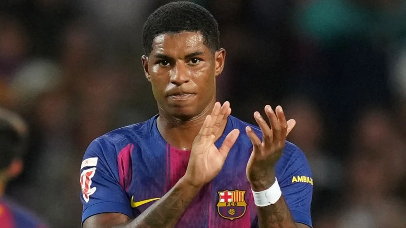 Marcus Rashford បាញ់ពាក្យសំដីទៅ Man Utd ដោយសរសើរ 'បរិយាកាស' នៅ Barcelona ដែលជំរុញឲ្យខ្លួន 'ក្លាយជាកីឡាករល្អបំផុត'