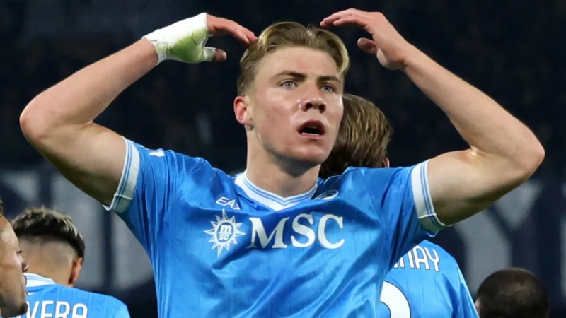 Rasmus Hojlund ឌឺដងឱ្យ Man Utd ក្រោយឈ្នះពានជាមួយ Napoli