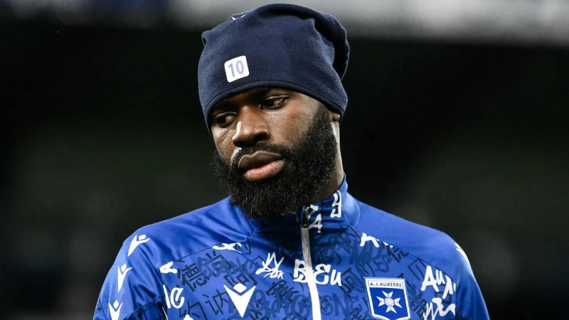 Manchester United គ្រោងនាំយកខ្សែប្រយុទ្ធ Lassine Sinayoko និងលទ្ធភាពនៃការត្រលប់មកវិញរបស់ McTominay