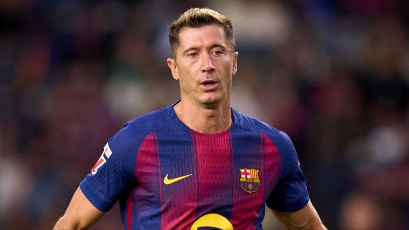 Robert Lewandowski បានបាត់បង់តំណែង First Choice (ជាជម្រើសដំបូង) ក្នុងខ្សែប្រយុទ្ធ របស់ក្លិប Barcelona ក្រោយពី Ferran Torres បង្ហាញទម្រង់លេងល្អ និងមានប្រសិទ្ធភាពខ្ពស់