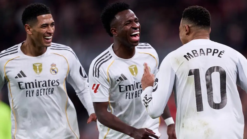 Kylian Mbappé បង្ហាញការការពារយ៉ាងខ្លាំងក្លាចំពោះមិត្តរួមក្រុម Real Madrid គឺ Vinicius Jr និង Jude Bellingham បន្ទាប់ពីត្រូវបានអ្នកគាំទ្រស្រែកស្ដីបន្ទោសយ៉ាងខ្លាំងនៅ Bernabeu!