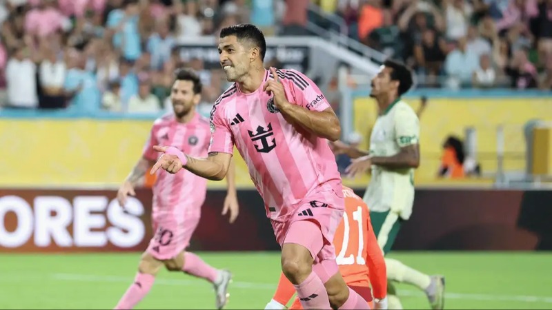 Javier Mascherano បញ្ជាក់តួនាទី Luis Suárez នៅតែសំខាន់ ទោះមានពាក្យចចាមអារ៉ាមអំពី Germán Berterame មកជំនួសតំណែងក៏ដោយ