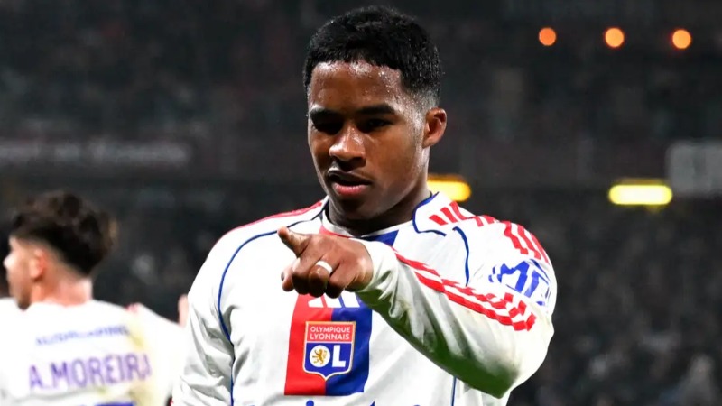 Endrick ស៊ុត Hat-trick យ៉ាងអស្ចារ្យ ជួយ Lyon បំបាក់ Metz 5-2