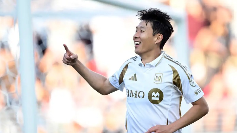 MLS បង្ហាញកម្មវិធីថ្មី Saturday Showdown ដើម្បីបង្កើតការប្រកួតធំប្រចាំសប្តាហ៍ សម្រាប់អ្នកគាំទ្របាល់ទាត់អាមេរិក
