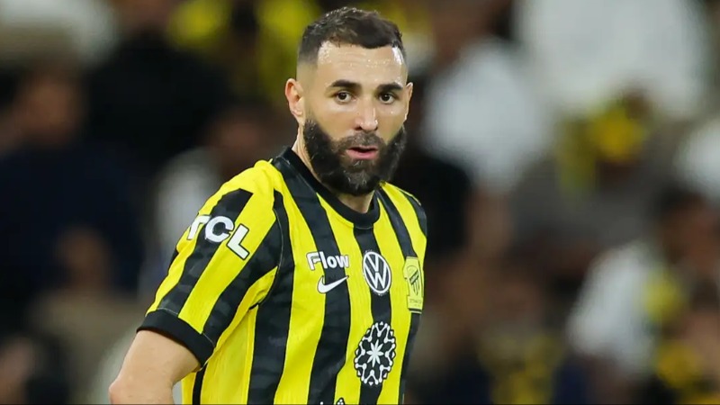 Karim Benzema ត្រូវបានរាយការណ៍ថា បដិសេធមិនចូលលេងឲ្យ Al-Ittihad មុនជំនួបទល់ Al-Fateh ខណៈមានជម្លោះផ្ទៃក្នុង និងសំណួរធំៗអំពីអនាគតរបស់គាត់នៅ Jeddah