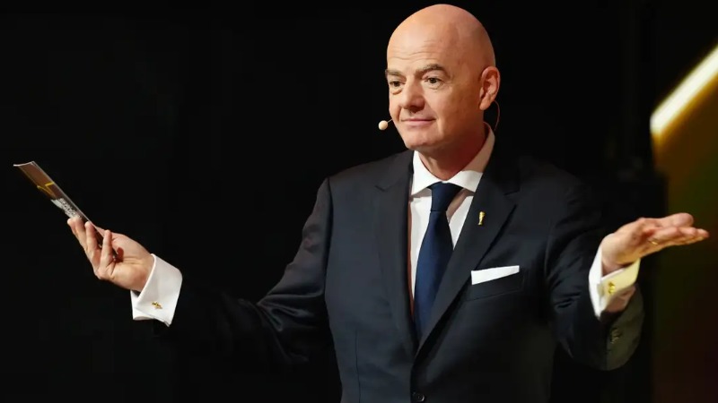 Gianni Infantino គិតថា FIFA គួរតែលុបបម្រាម ហើយអនុញ្ញាតឲ្យ Russia ត្រលប់មកលេងបាល់ទាត់អន្តរជាតិវិញ ដោយគ្មានលក្ខខណ្ឌ