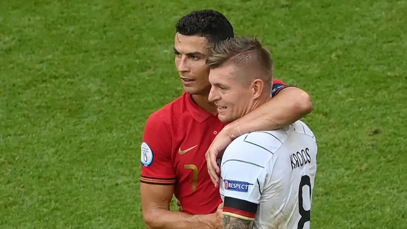 Toni Kroos ចេញការពារ Cristiano Ronaldoនិងបាននិយាយថា “បើគ្មានគាត់ គ្មានអ្នកណាមើល Saudi Pro League ទេ”