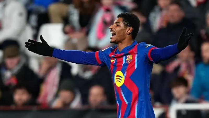 Marcus Rashford អាចត្រឡប់មក Manchester United វិញបាន! អតីតគ្រូបង្វឹកជឿថាកីឡាករដែលខ្ចីទៅ Barcelona នៅតែមានបេះដូងជាកីឡាករ Manchester United