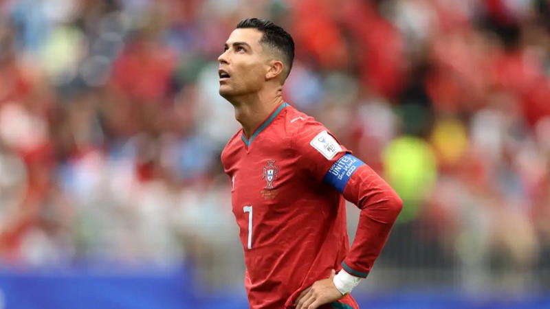 Michael Owen ចេញមុខគាំទ្រ CR7 ឱ្យស៊ុត Hat-trick វាយបកបំបិទមាត់អ្នករិះគន់ក្នុងជំនួបបន្ទាប់