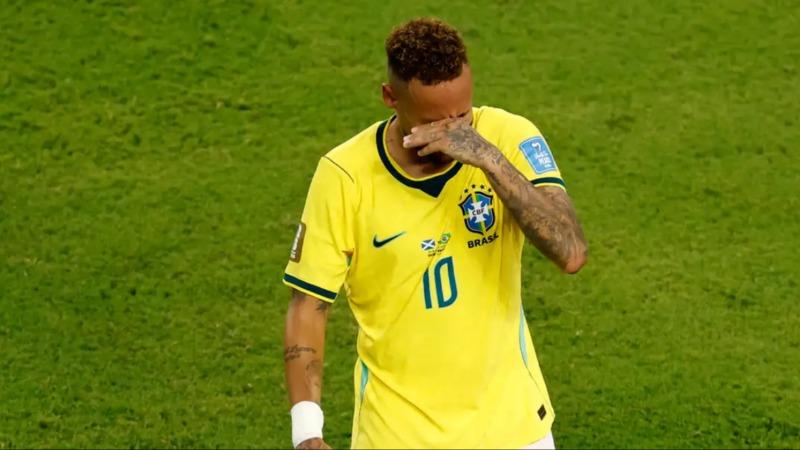 Neymar សម្រក់ទឹកភ្នែកកណ្តាលវាលស្មៅ ក្រោយត្រឡប់មកជួយប្រេស៊ីលជាលើកដំបូងក្នុងរយៈពេលជិត 3 ឆ្នាំ