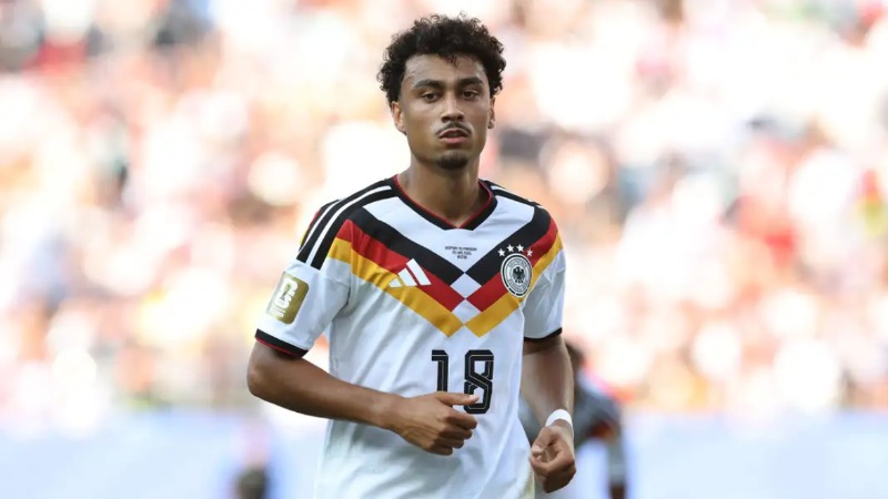 Bayern Munich សម្រេចកិច្ចព្រមព្រៀងទិញយកខ្សែការពារ Nathaniel Brown ក្នុងតម្លៃ ៥៥ លានអឺរ៉ូ