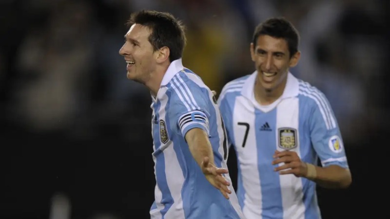 Ángel Di María ជឿជាក់ថា Lionel Messi គួរតែបន្តលេងឱ្យជម្រើសជាតិអាហ្សង់ទីនបន្ថែមទៀត ហើយមិនទាន់ដល់ពេលត្រូវចូលនិវត្តន៍ឡើយ