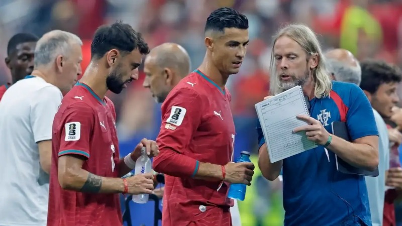 Ronaldo ទាមទារឱ្យថ្នាក់ដឹកនាំ Al-Nassr ផ្តល់ឯករាជ្យភាពទាំងស្រុងដល់ក្រុមការងារបច្ចេកទេស (Simeu និង Semedo) លើការទិញដូរកីឡាករ ដោយគ្មានការជ្រៀតជ្រែក