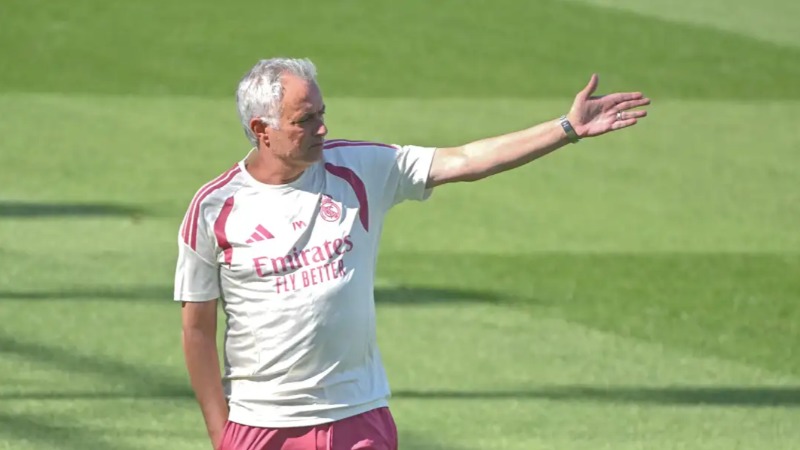 លោក José Mourinho កំពុងចង់បានកីឡាករដែល Real Madrid មើលរំលង ដើម្បីយកមកពង្រឹងកម្លាំងក្រុមរបស់លោក នៅ Bernabéu